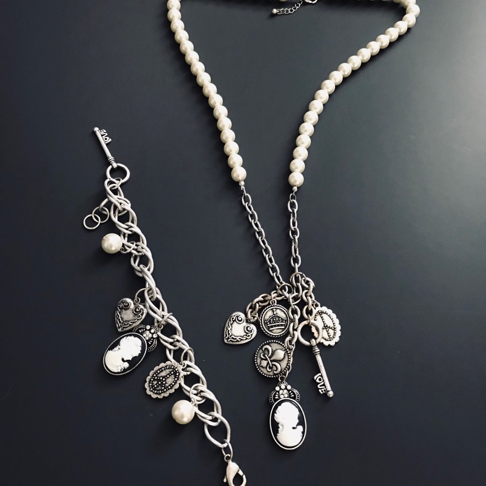 Park Lane Pearl Necklace set w/ bracelet